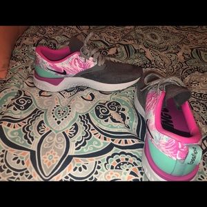 Women’s Nike Quest 2 size 10